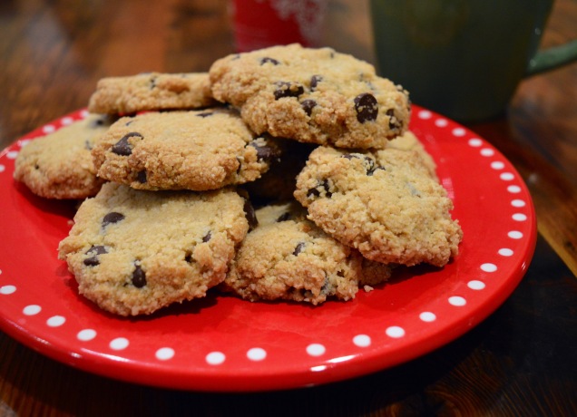 almond-chocolate-chip-cookies-view